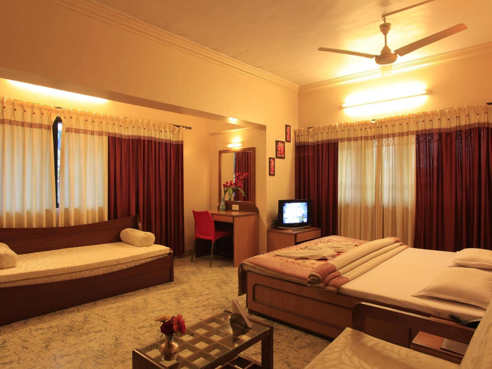 Hotel Sahyadri Alibag Exterior photo